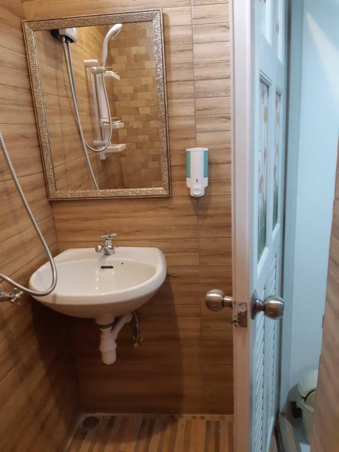 Appartement A & P House à Bangkok Extérieur photo